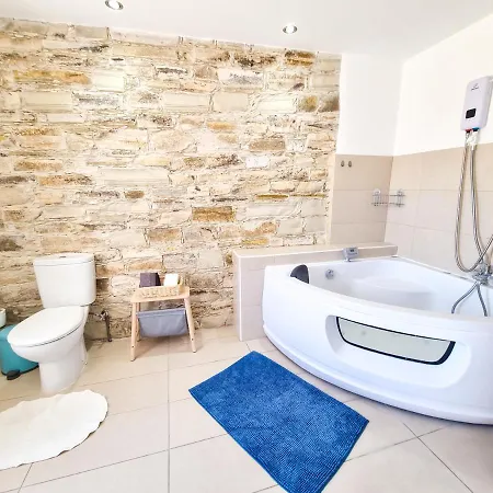 Village Charm With Pool At * Skarinou