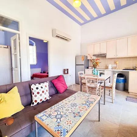 Lejlighed Village Charm With Pool At